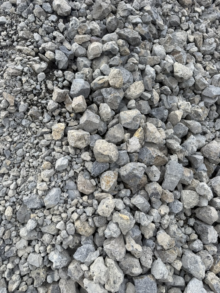 4-inch minus crushed construction rock